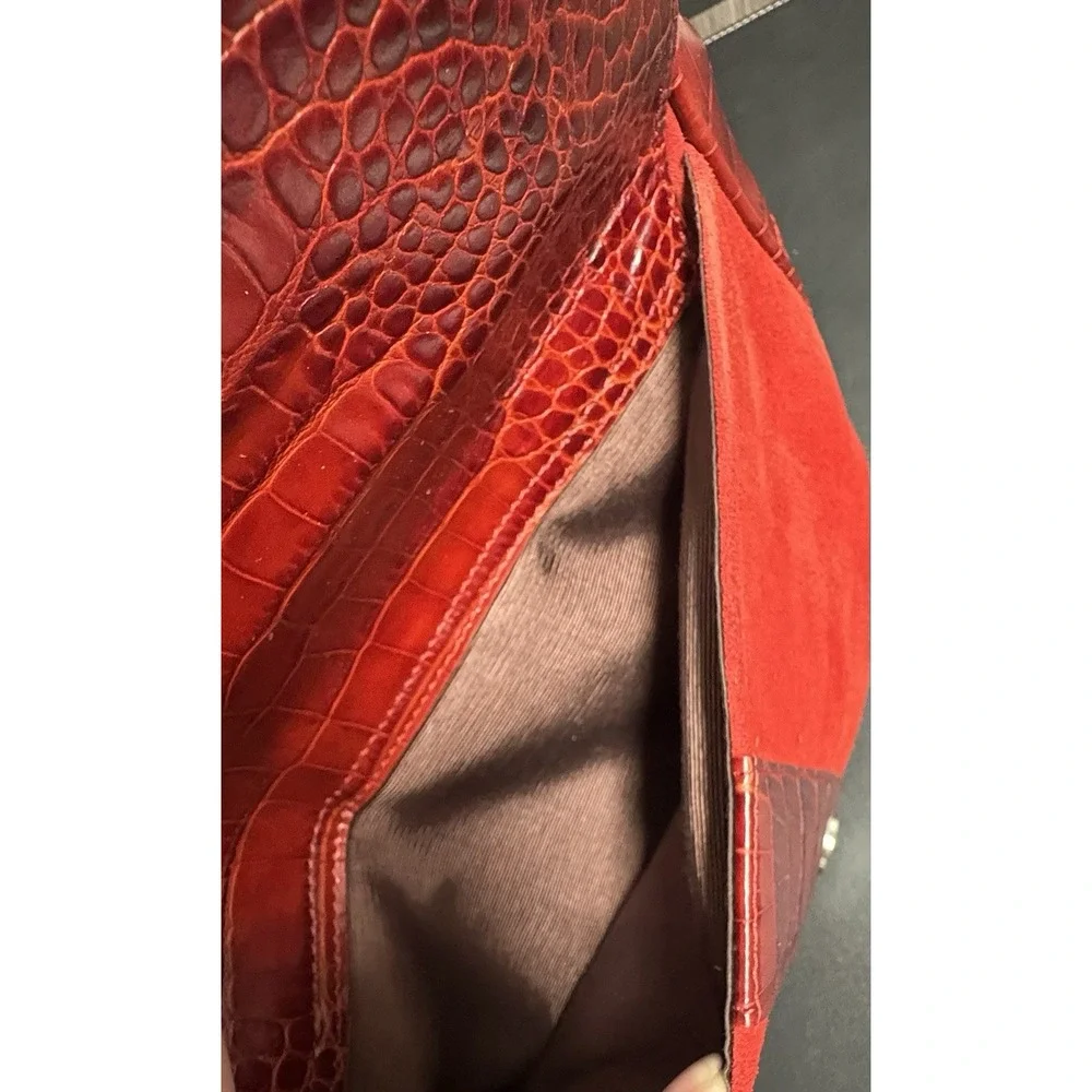 Levenger‎ Suede Leather Shoulder Bag Tote Buckle Red Square Croc Top Zip Purse